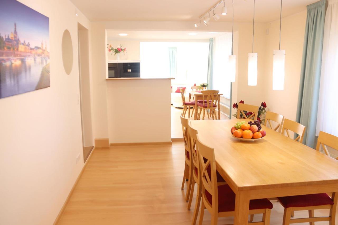 Liebevoll Eingerichtetes Haus Mit Grossem Garten In Dresden - Telefonnummer Und Video Unter Www Fhvn De 외부 사진